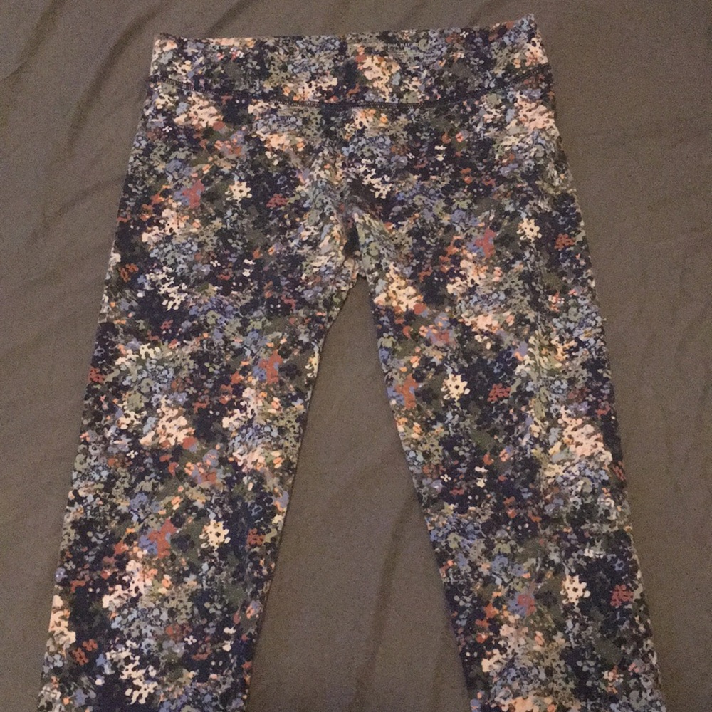 Aerie Floral Chill Leggings- Size M